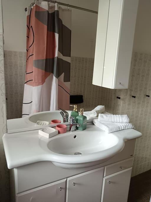 Forti Genova-free Parking Castellaccio Apartamento *