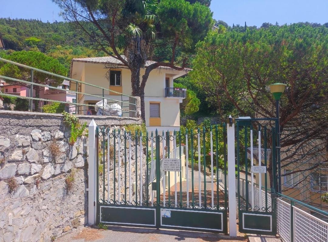 Apartamento Forti Genova-free Parking Castellaccio